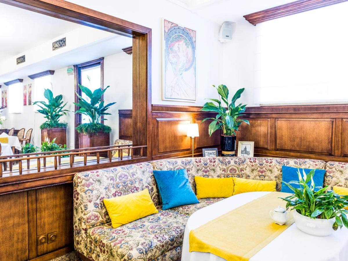Hotel Pod Zlota Roza Kielce Ngoại thất bức ảnh