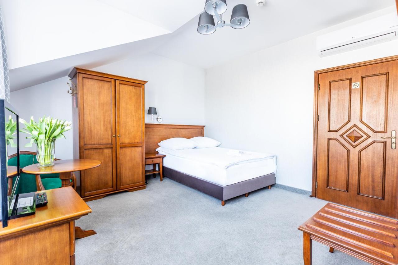 Hotel Pod Zlota Roza Kielce Phòng bức ảnh