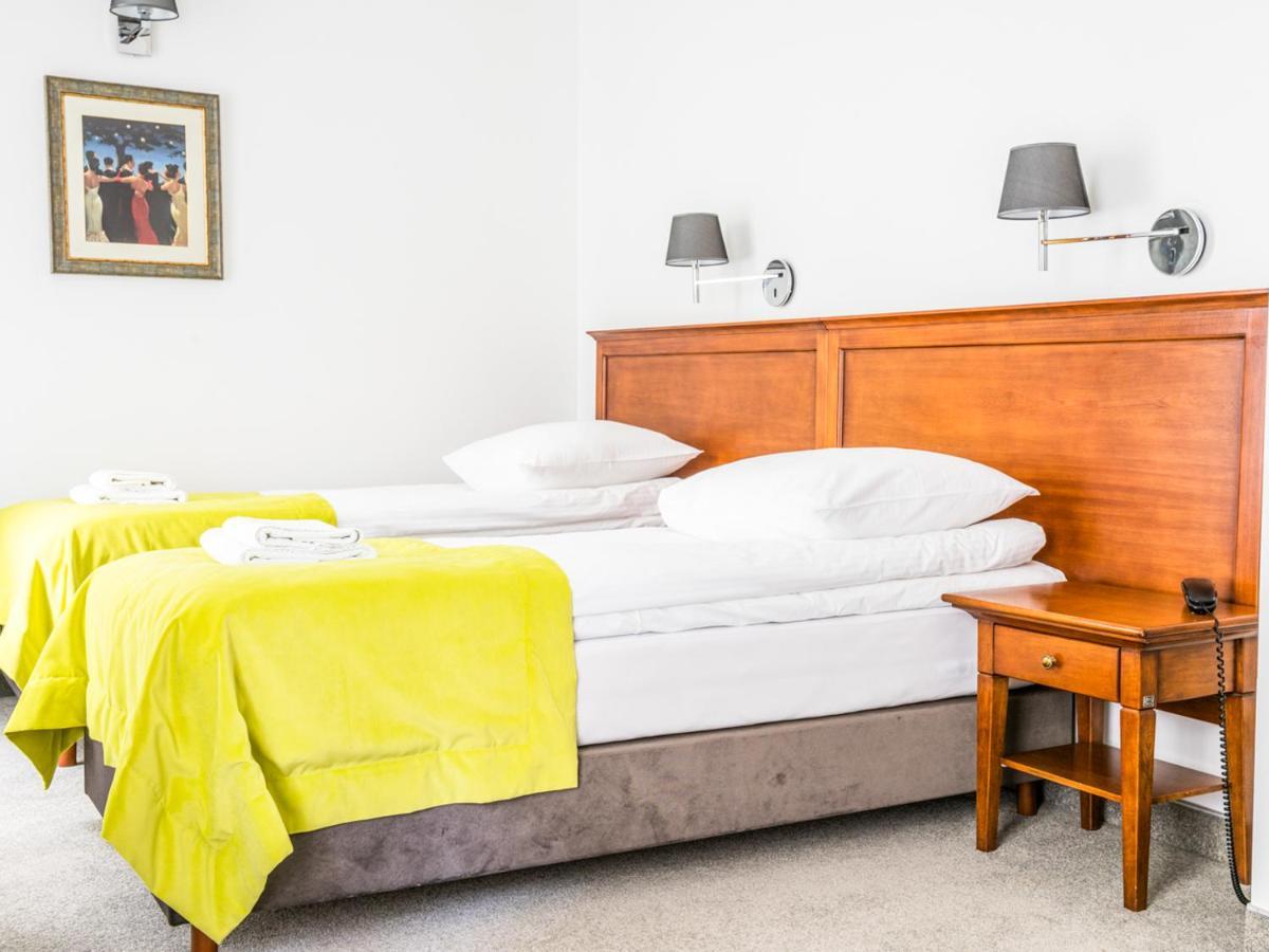 Hotel Pod Zlota Roza Kielce Ngoại thất bức ảnh