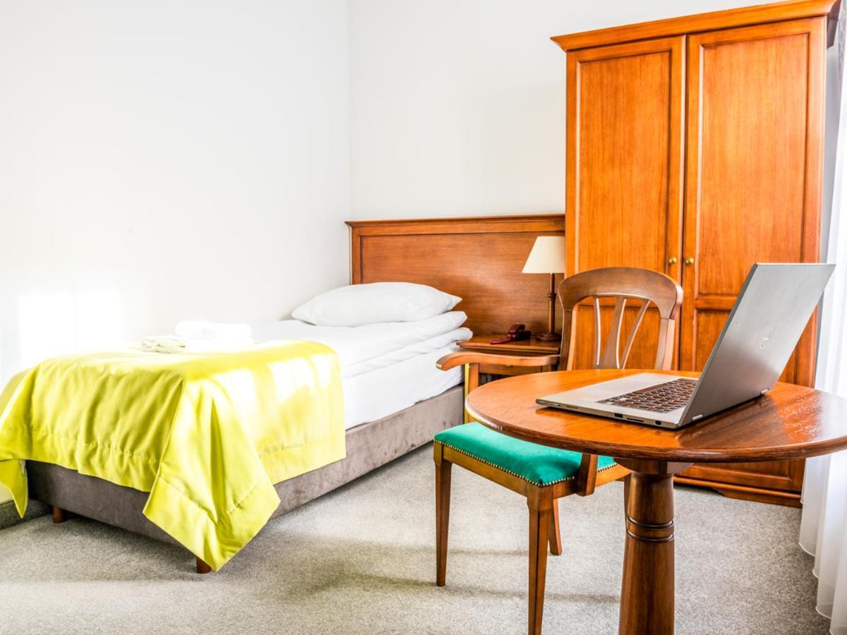 Hotel Pod Zlota Roza Kielce Ngoại thất bức ảnh