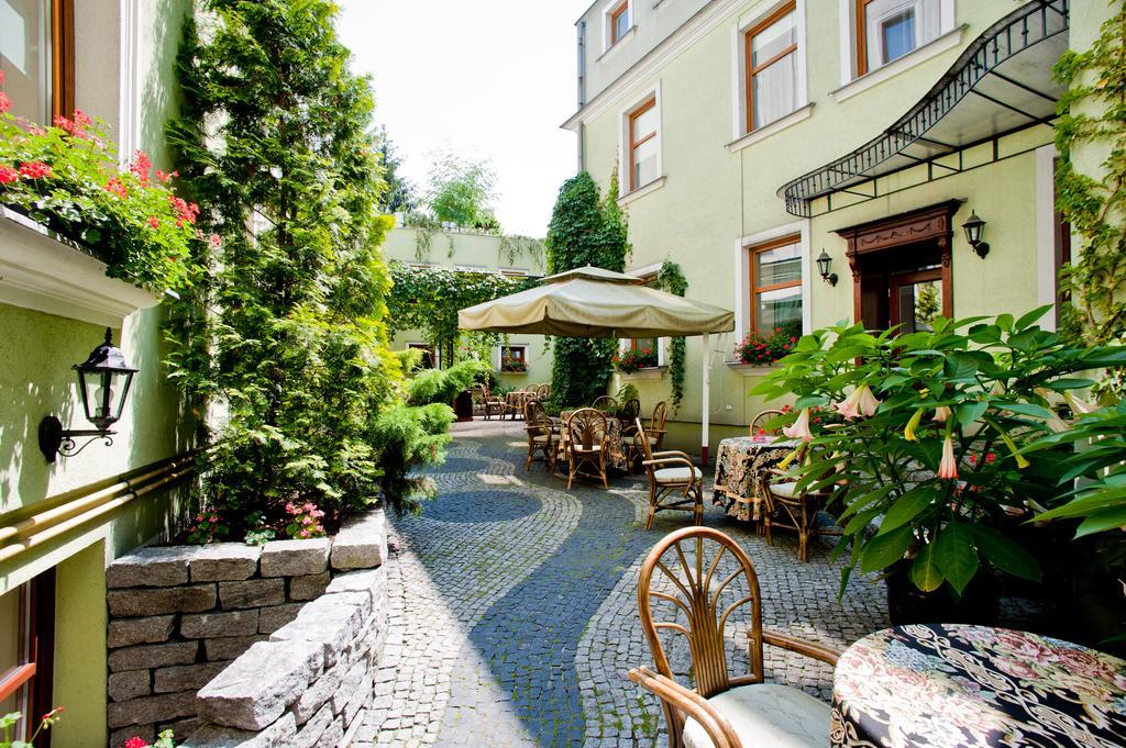 Hotel Pod Zlota Roza Kielce Ngoại thất bức ảnh