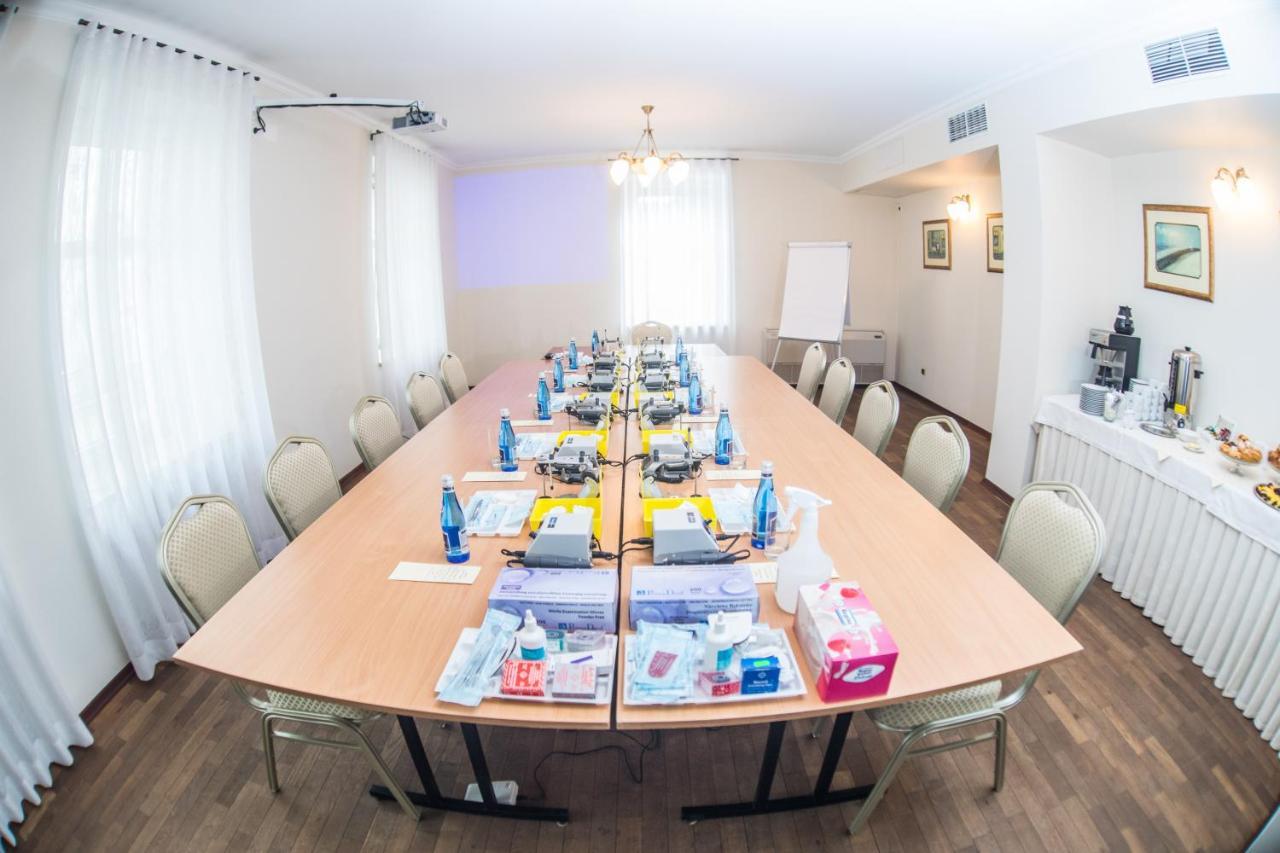 Hotel Pod Zlota Roza Kielce Ngoại thất bức ảnh