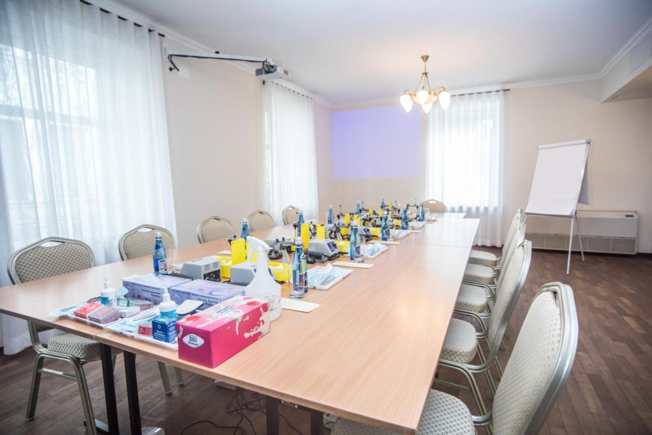 Hotel Pod Zlota Roza Kielce Ngoại thất bức ảnh